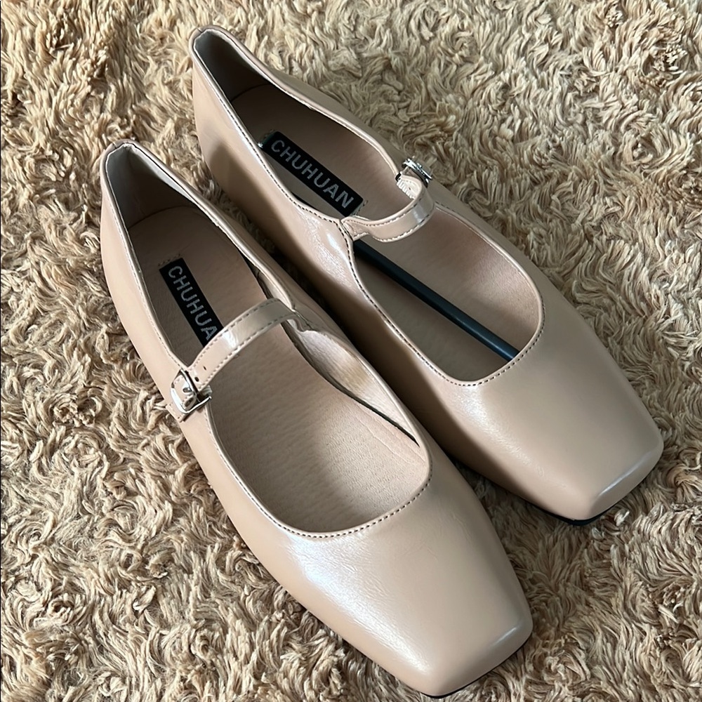 Women's Tan Mary Jane Shoes